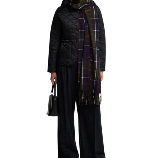 Mantella Stanway Tartan STANWAY TARTAN WRAP TN11 CLASSIC TARTAN BARBOUR 