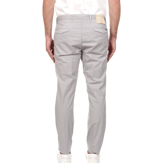 Pantalone SASA chino slim fit,grigio chiaro. A301SASA45TC506/TB 910 AT.P.CO 