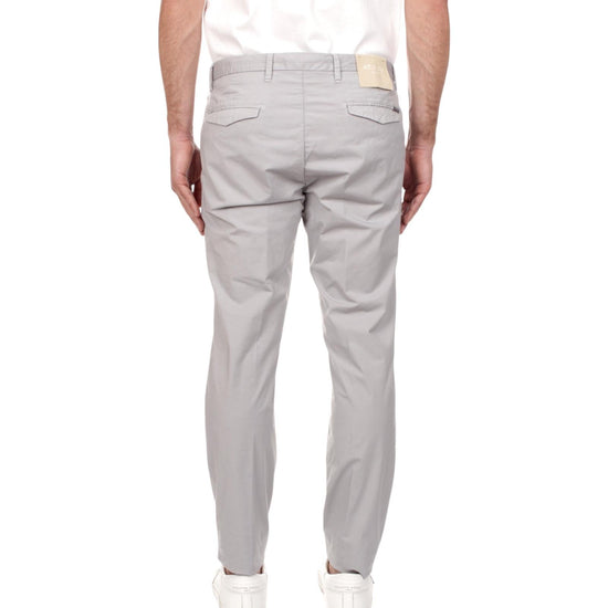 Pantalone SASA chino slim fit,grigio chiaro. A301SASA45TC506/TB 910 AT.P.CO 