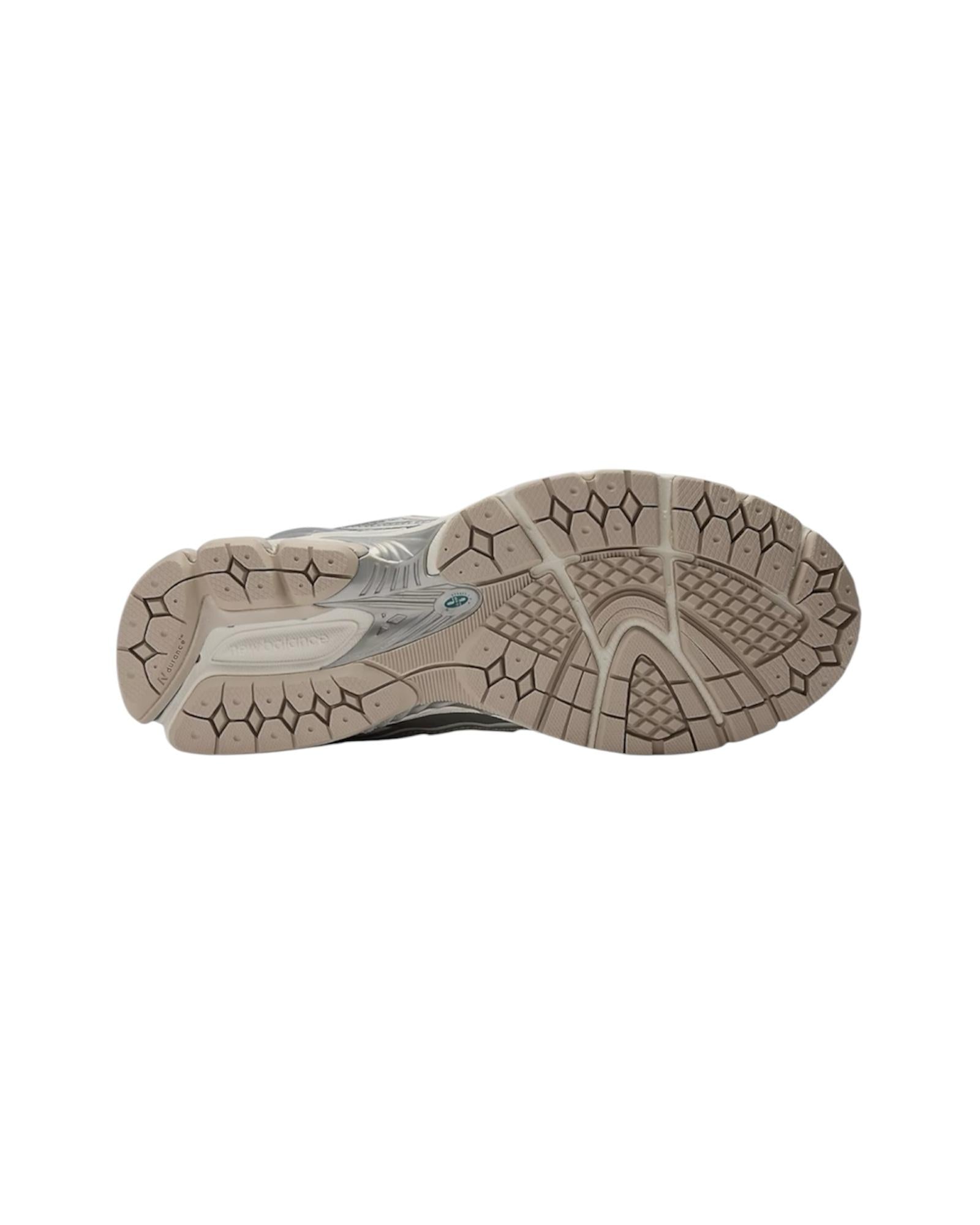 New balance M1906REE