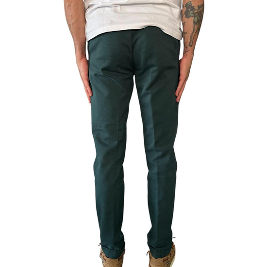 Pantalone SASA chino slim Verde scuro A311SASA45TC901/TA 890 AT.P.CO 