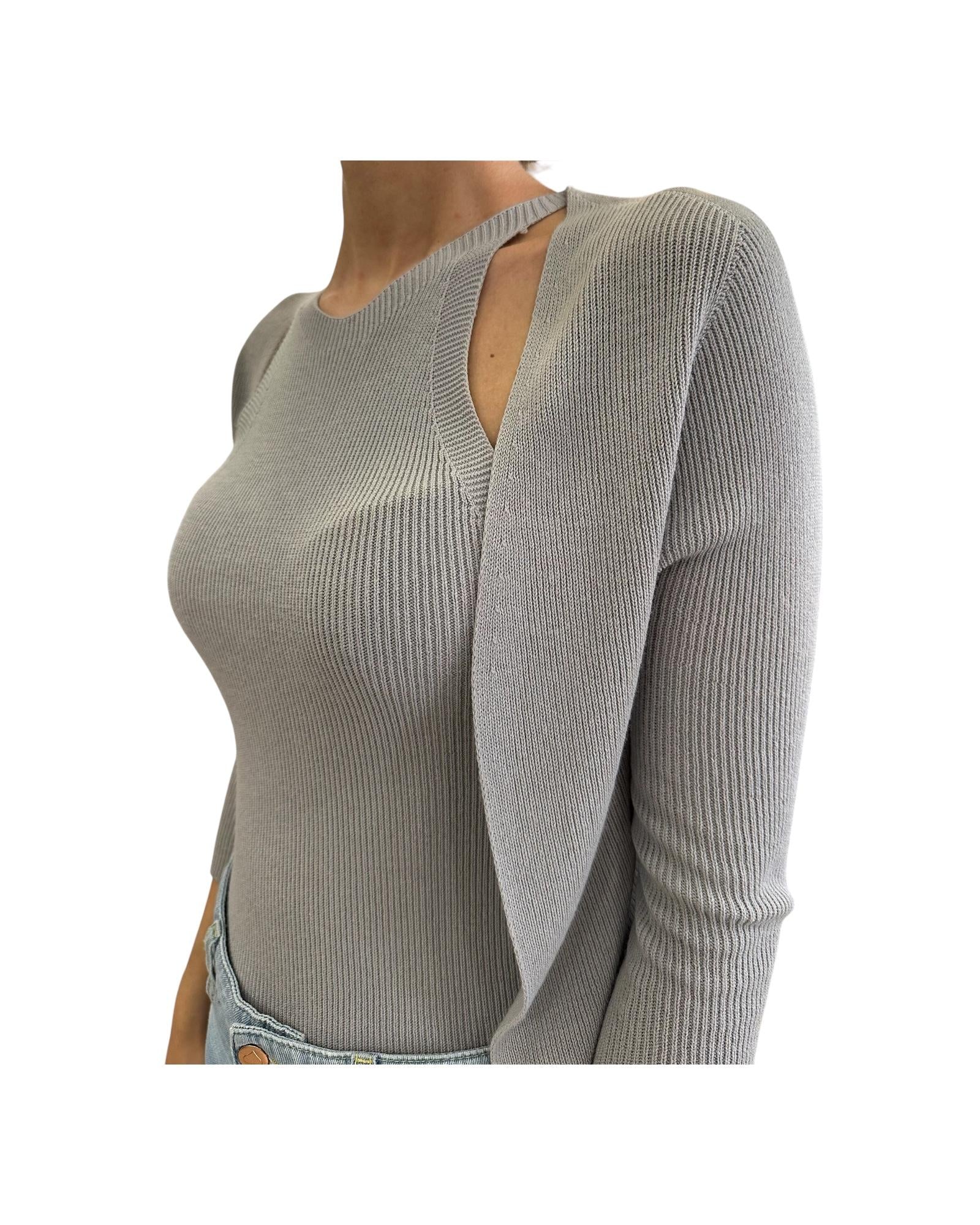 Maglia senza colletto con maiche a 3/4, grigio perla.Slim fit 22032D PERLA VICOLO 