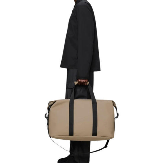 Hilo Weekend Bag Media Beige RA14200 BEI RAINS 