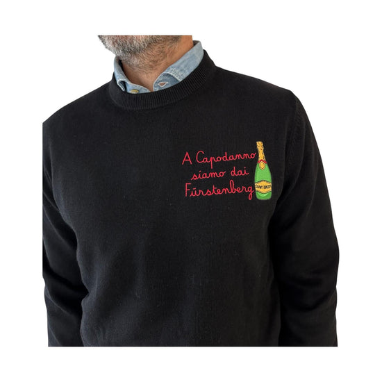 Maglione girocollo con ricamo A capodanno siamo dai Furstengerg HER0024 03381I MC2 SAINT BARTH 