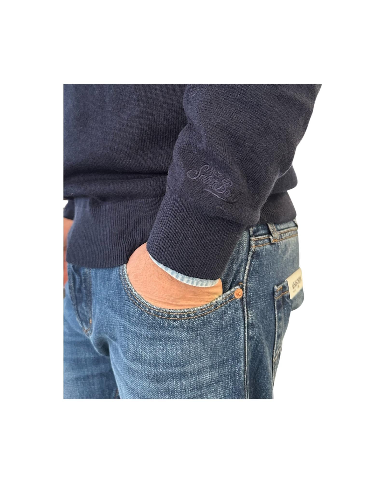 Maglione a girocollo con ricamo Blu HER0024 03389I MC2 SAINT BARTH 